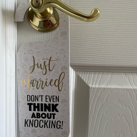 4/$25 Just married/honeymoon in progress door hanger - Picture 5 of 5